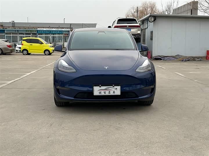 Фото 2 - Tesla Model Y