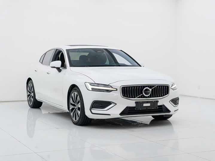 Фото 3 - Volvo S60