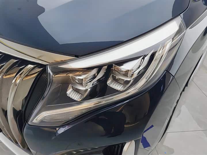 Фото 5 - GAC Trumpchi M8