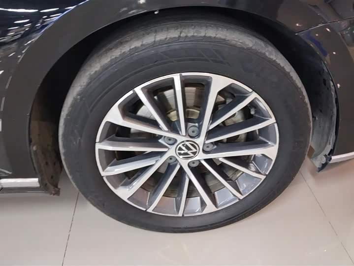 Фото 6 - Volkswagen Magotan