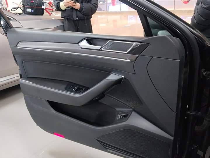 Фото 7 - Volkswagen Magotan