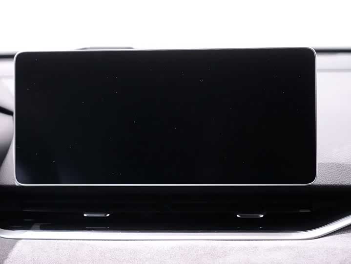 Фото 2 - Geely Preface