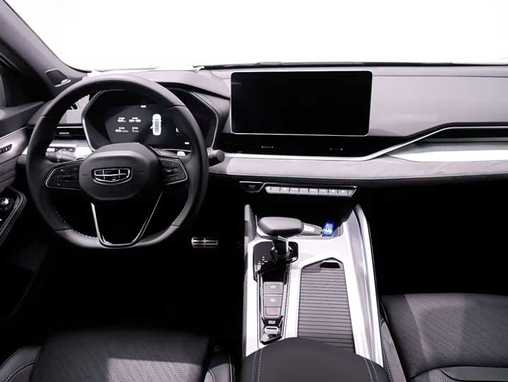 Фото 3 - Geely Preface