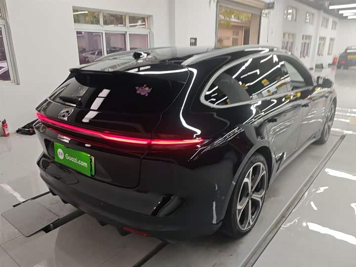 Фото 7 - Nio ET5T