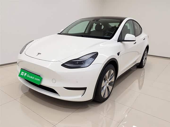 Фото 2 - Tesla Model Y