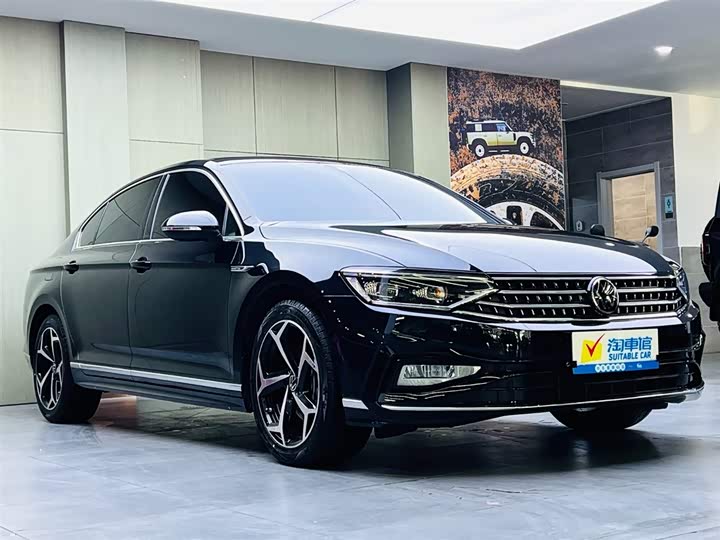 Фото 3 - Volkswagen Magotan