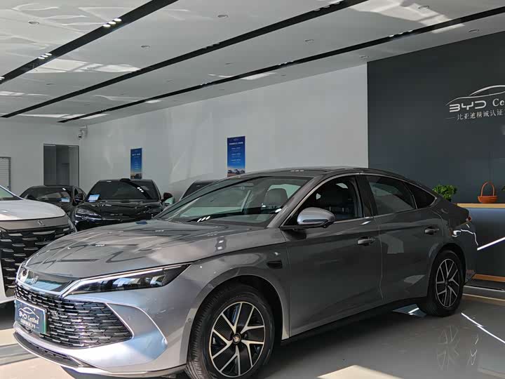 Фото 1 - BYD Qin L