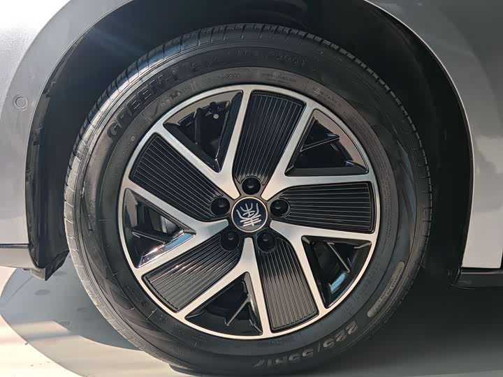 Фото 7 - BYD Qin L