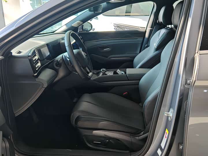 Фото 9 - BYD Qin L