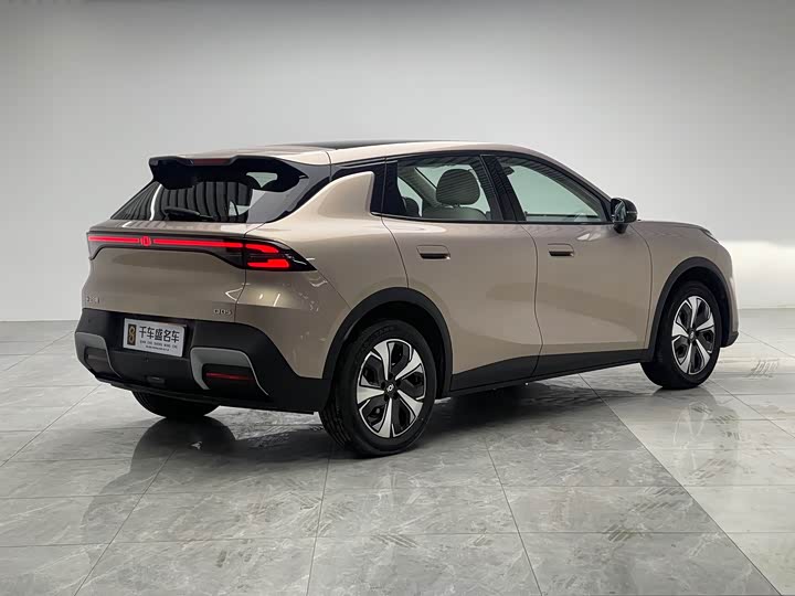 Фото 6 - Changan Qiyuan (Nevo) Q05