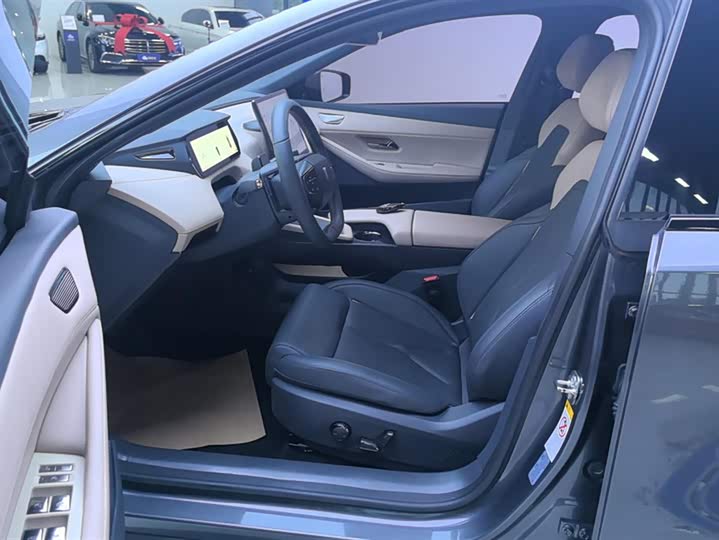 Фото 9 - Changan Deepal SL03