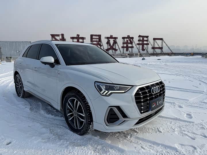 Фото 3 - Audi Q3