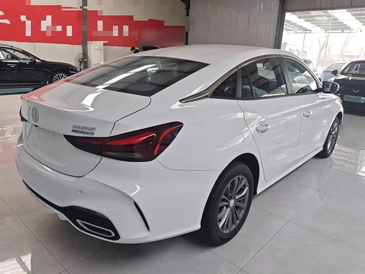 Фото 7 - MG Motor 5