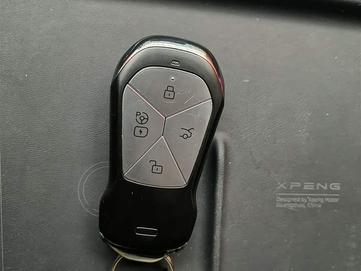 Фото 9 - XPeng G9