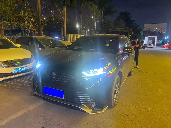 Фото 1 - Toyota Crown Kluger