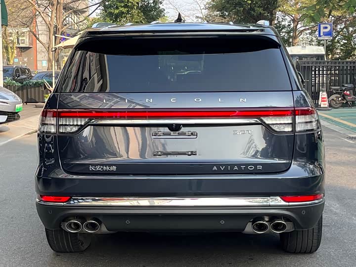 Фото 5 - Lincoln Aviator