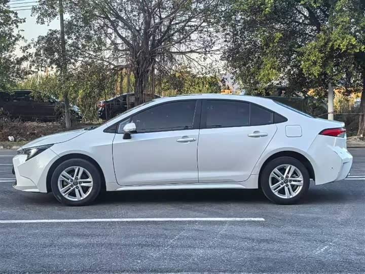 Фото 5 - Toyota Levin