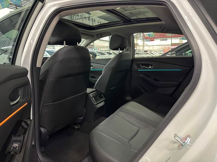 Фото 9 - Honda Accord