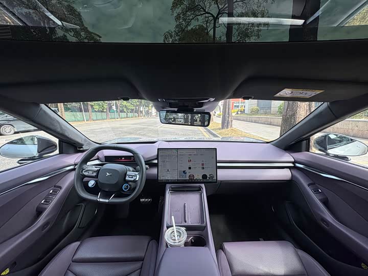 Фото 9 - XPeng P7