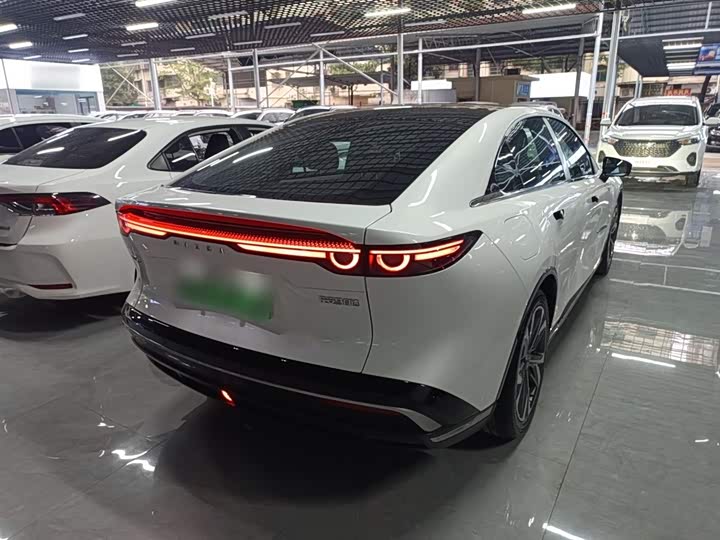 Фото 7 - Mazda EZ-6