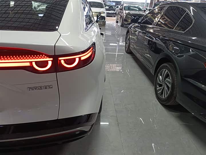 Фото 8 - Mazda EZ-6