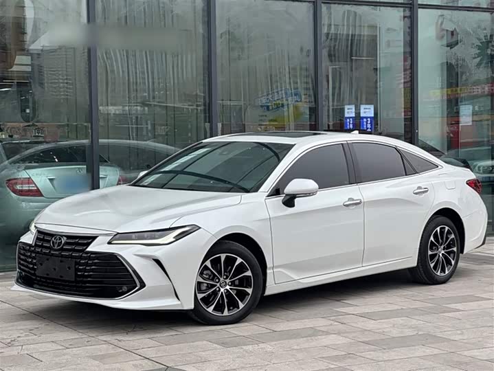 Фото 1 - Toyota Avalon