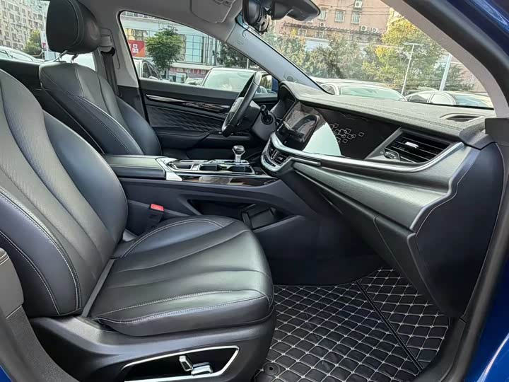 Фото 6 - Geely Emgrand GT