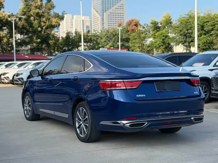 Фото 7 - Geely Emgrand GT