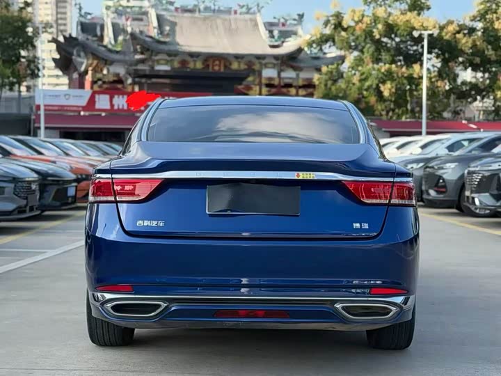 Фото 8 - Geely Emgrand GT