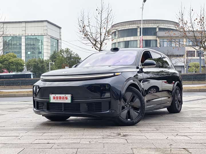 Фото 1 - LiXiang L7