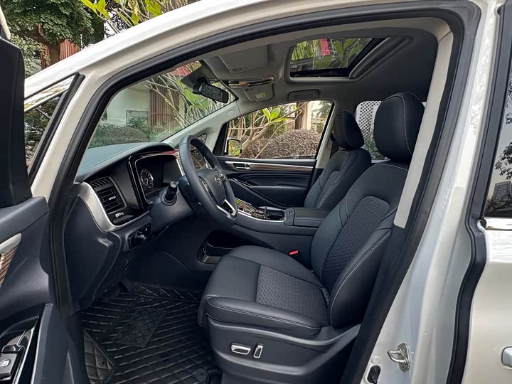 Фото 5 - GAC Trumpchi M8