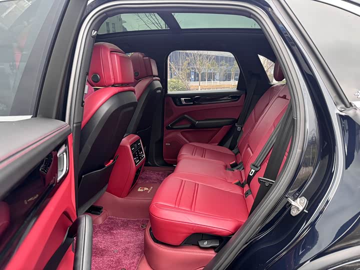 Фото 5 - Porsche Cayenne