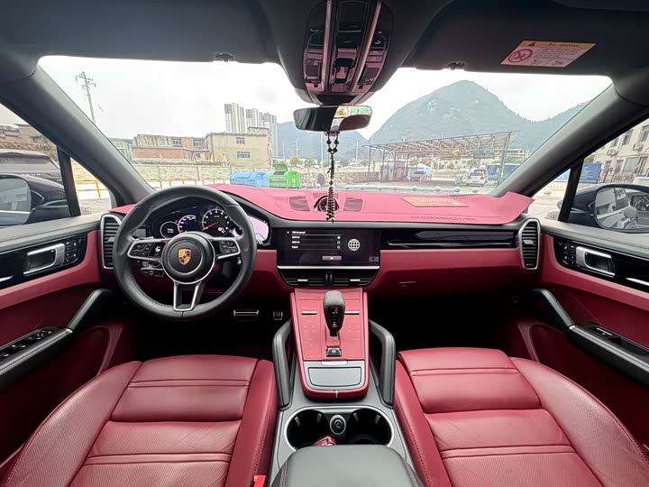 Фото 7 - Porsche Cayenne