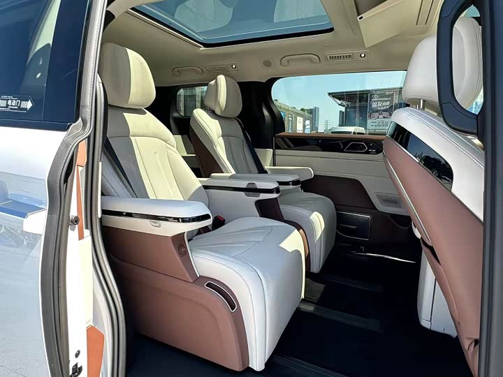 Фото 8 - BYD Xia