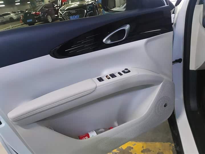 Фото 7 - Geely Galaxy Geome