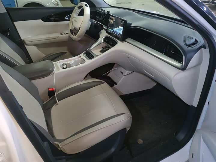 Фото 8 - Geely Galaxy Geome