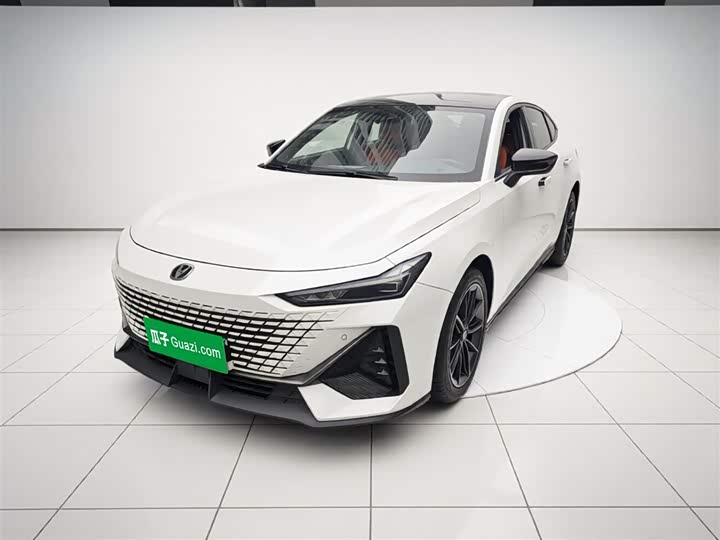 Фото 2 - Changan UNI-V