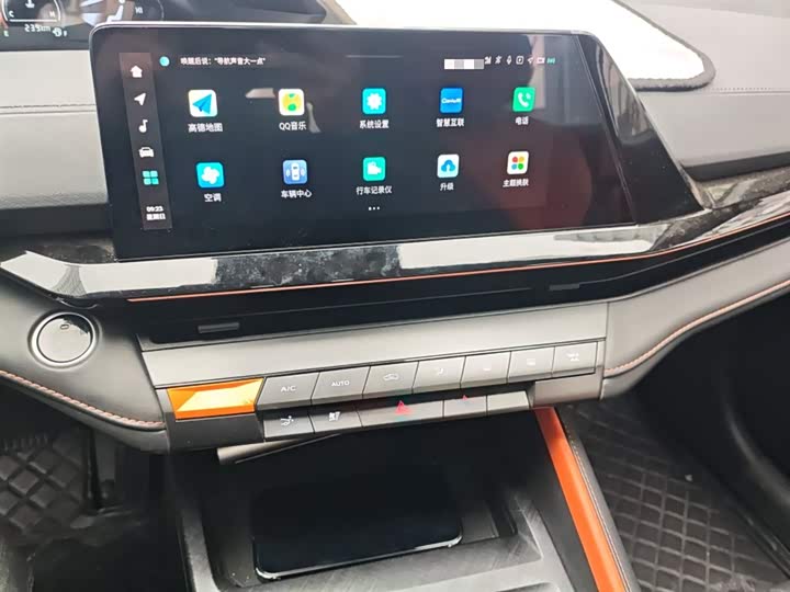 Фото 6 - Changan UNI-V