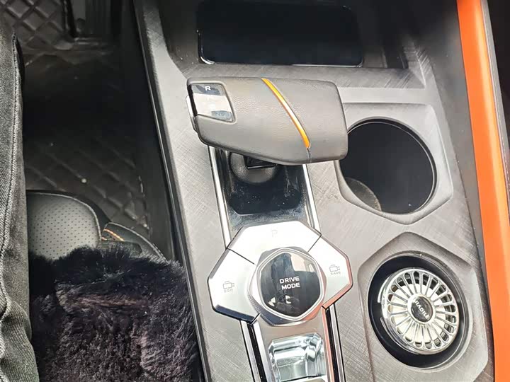 Фото 7 - Changan UNI-V