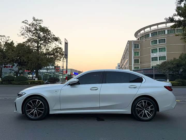 Фото 3 - BMW 3 Series