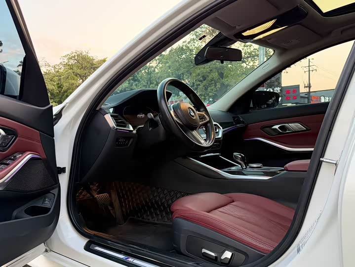 Фото 4 - BMW 3 Series