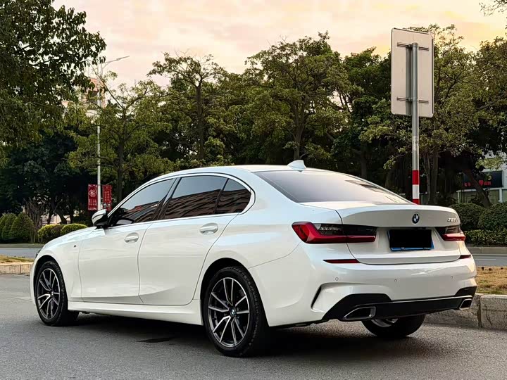 Фото 8 - BMW 3 Series