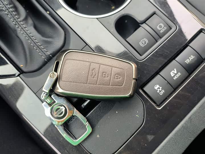 Фото 9 - Toyota Crown Kluger