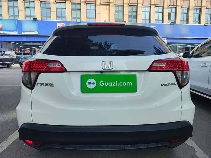 Фото 6 - Honda Vezel