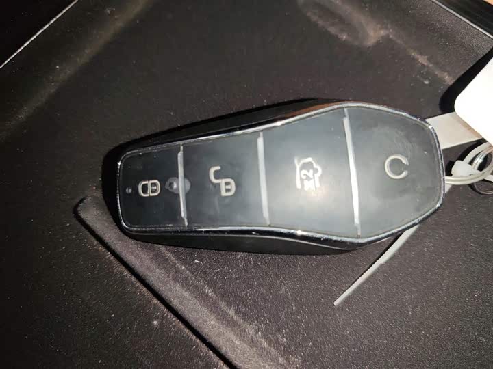 Фото 9 - BYD Song L DM-i Hybrid