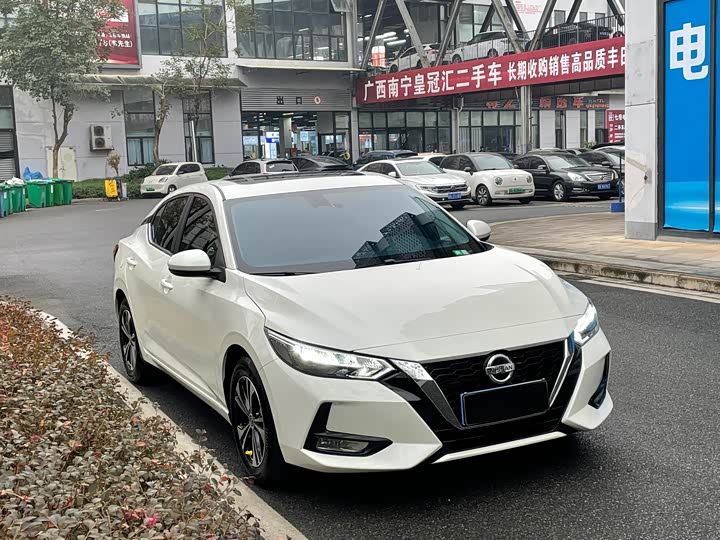 Фото 3 - Nissan Sylphy