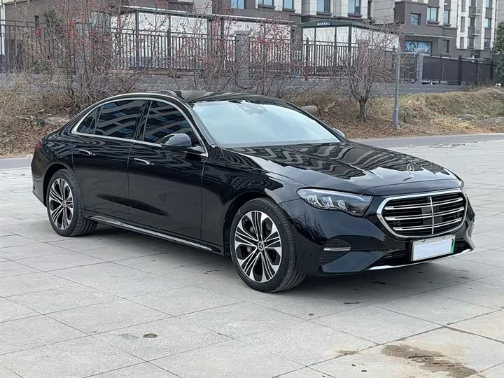 Фото 2 - Mercedes-Benz E-Class Hybrid