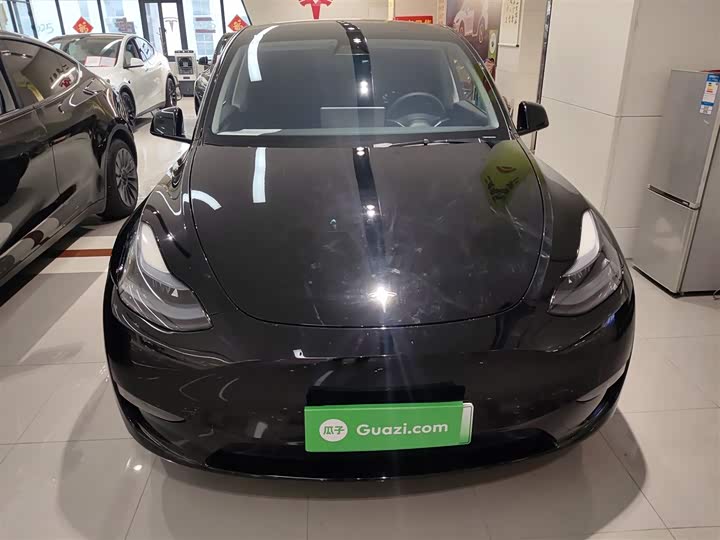 Фото 3 - Tesla Model Y