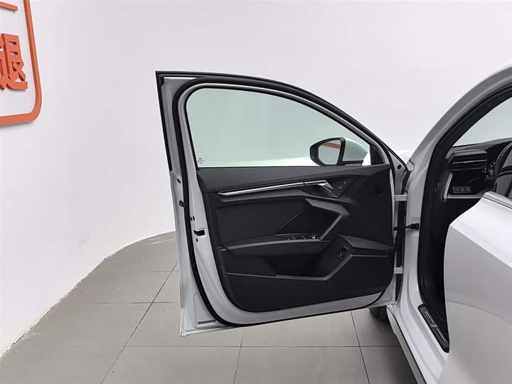 Фото 8 - Audi A3