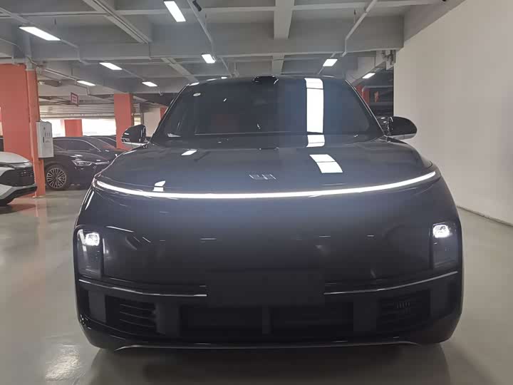 Фото 2 - LiXiang L8